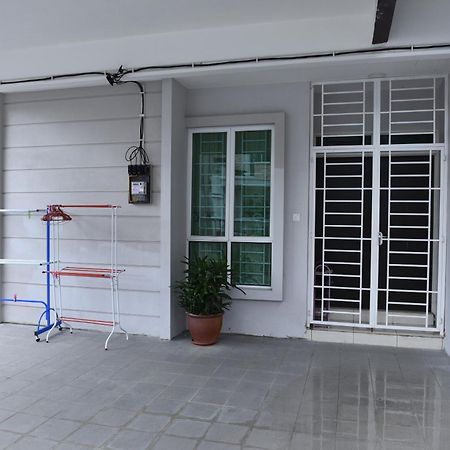 Langkawi Shell Out Villa Kuah Exterior photo